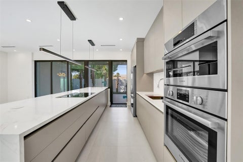 Tiny photo for 1525 NE 15TH Avenue, Fort Lauderdale, FL 33304 (MLS # B26052490)