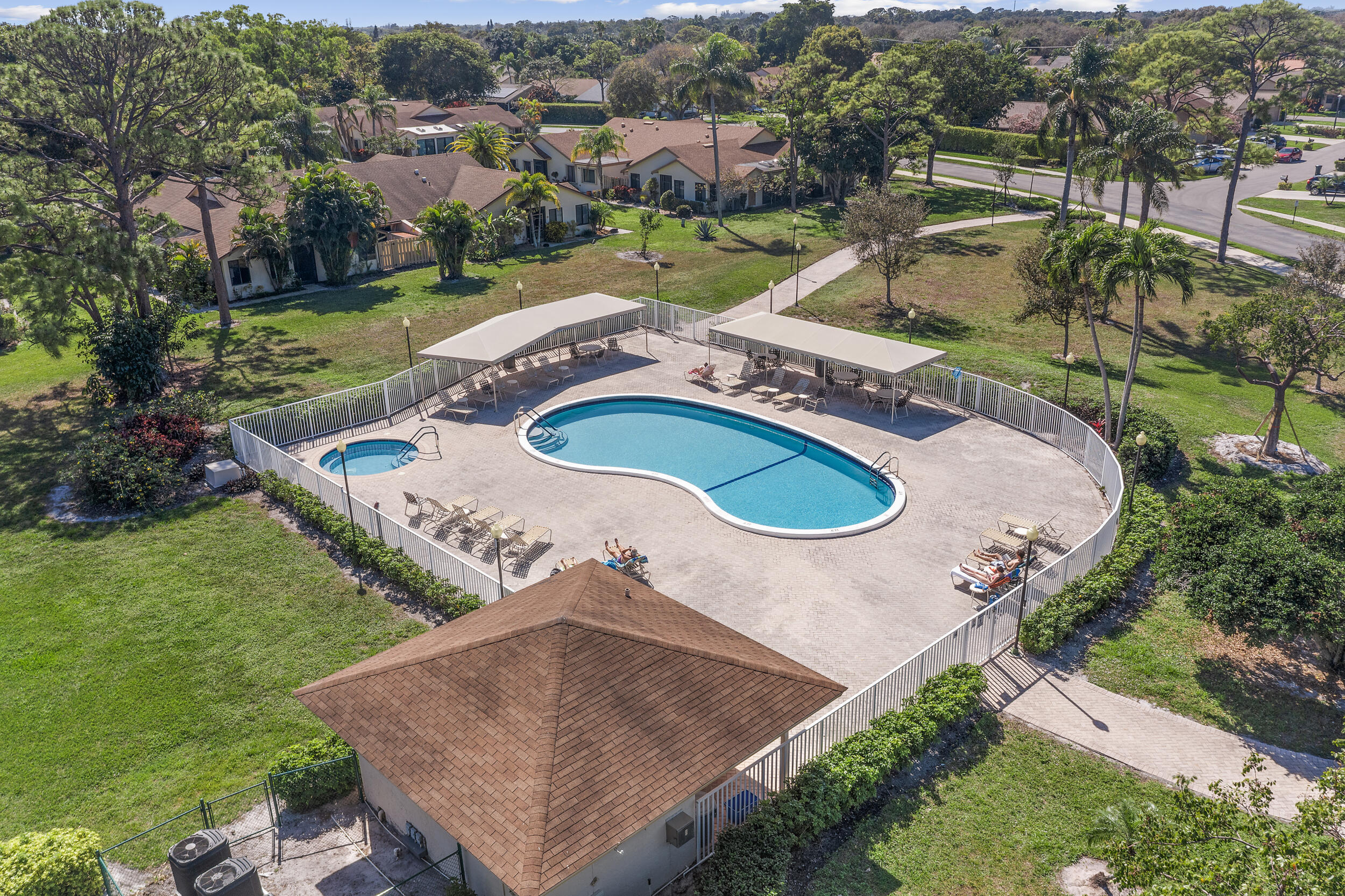 RAINBERRY ESTATES - Residential