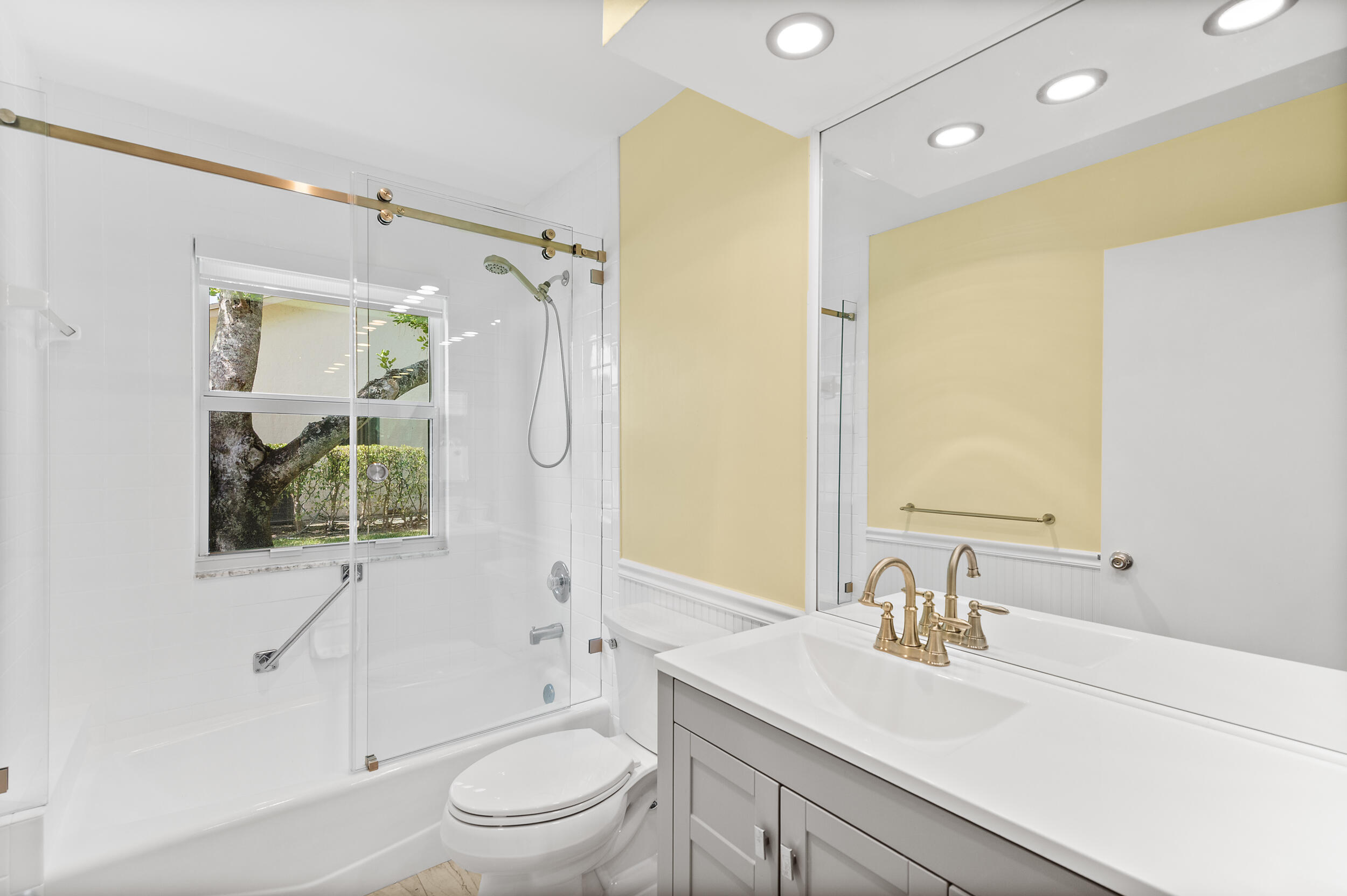 RAINBERRY ESTATES - Residential