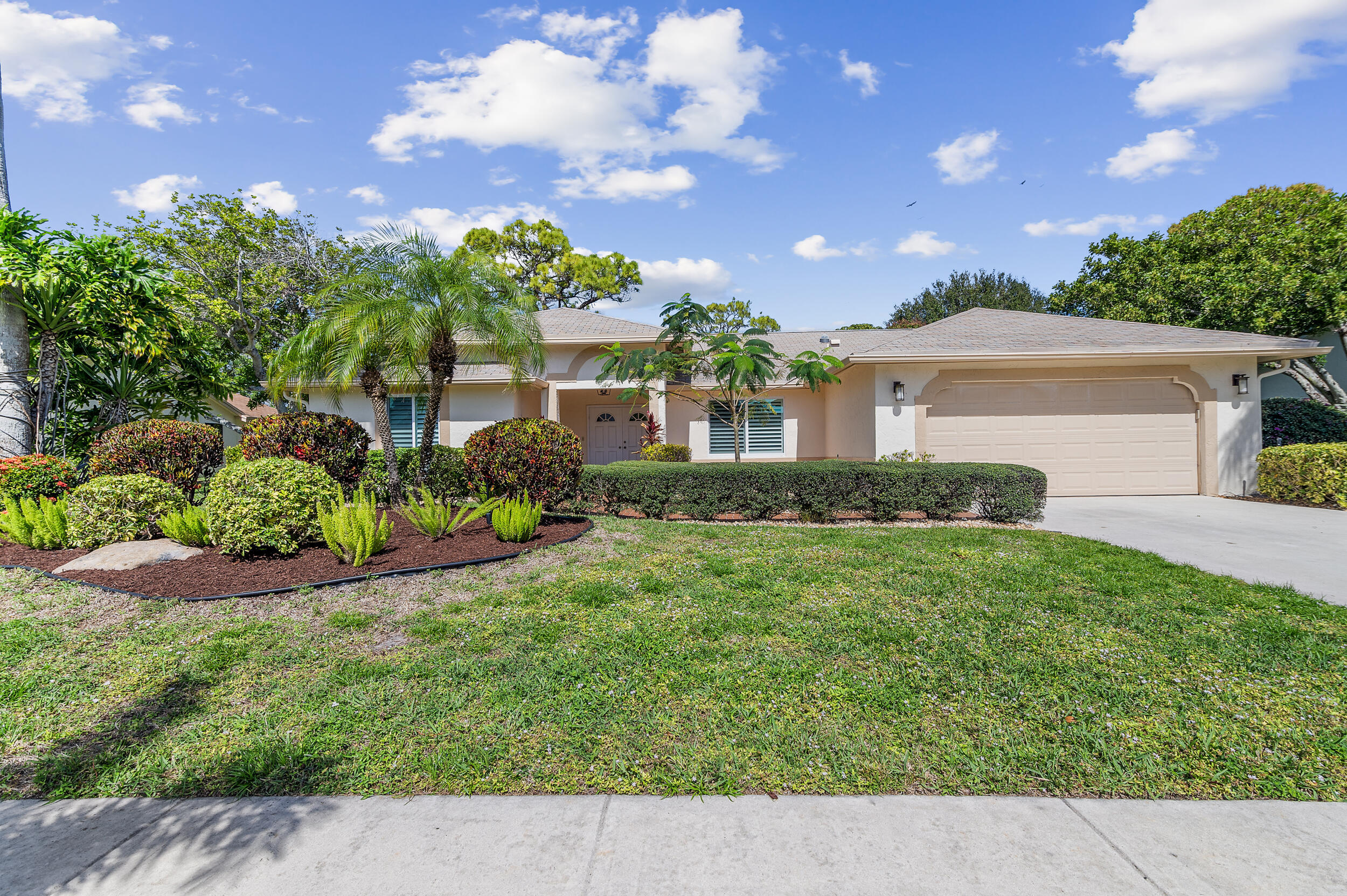 RAINBERRY ESTATES - Residential