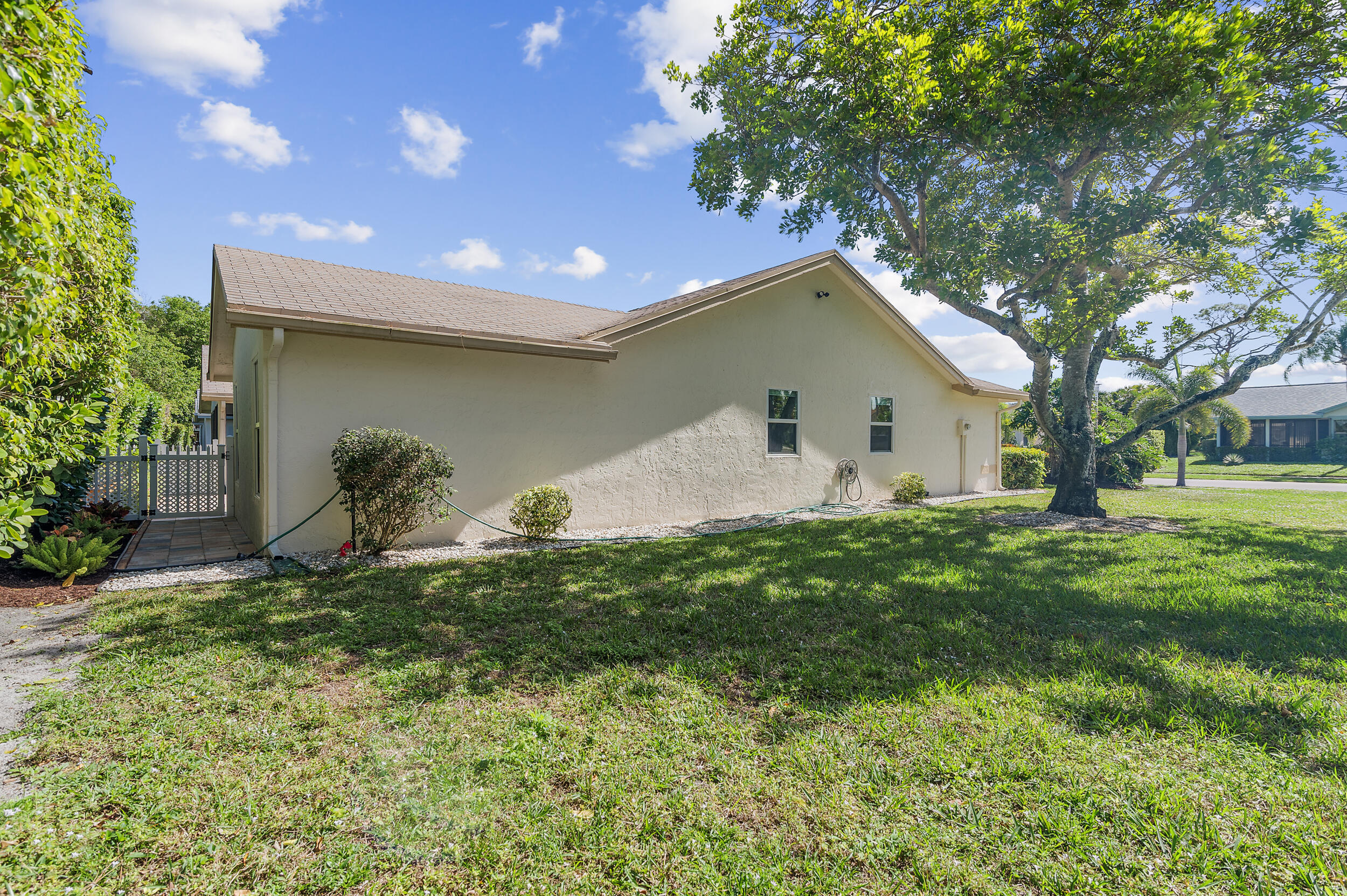 RAINBERRY ESTATES - Residential