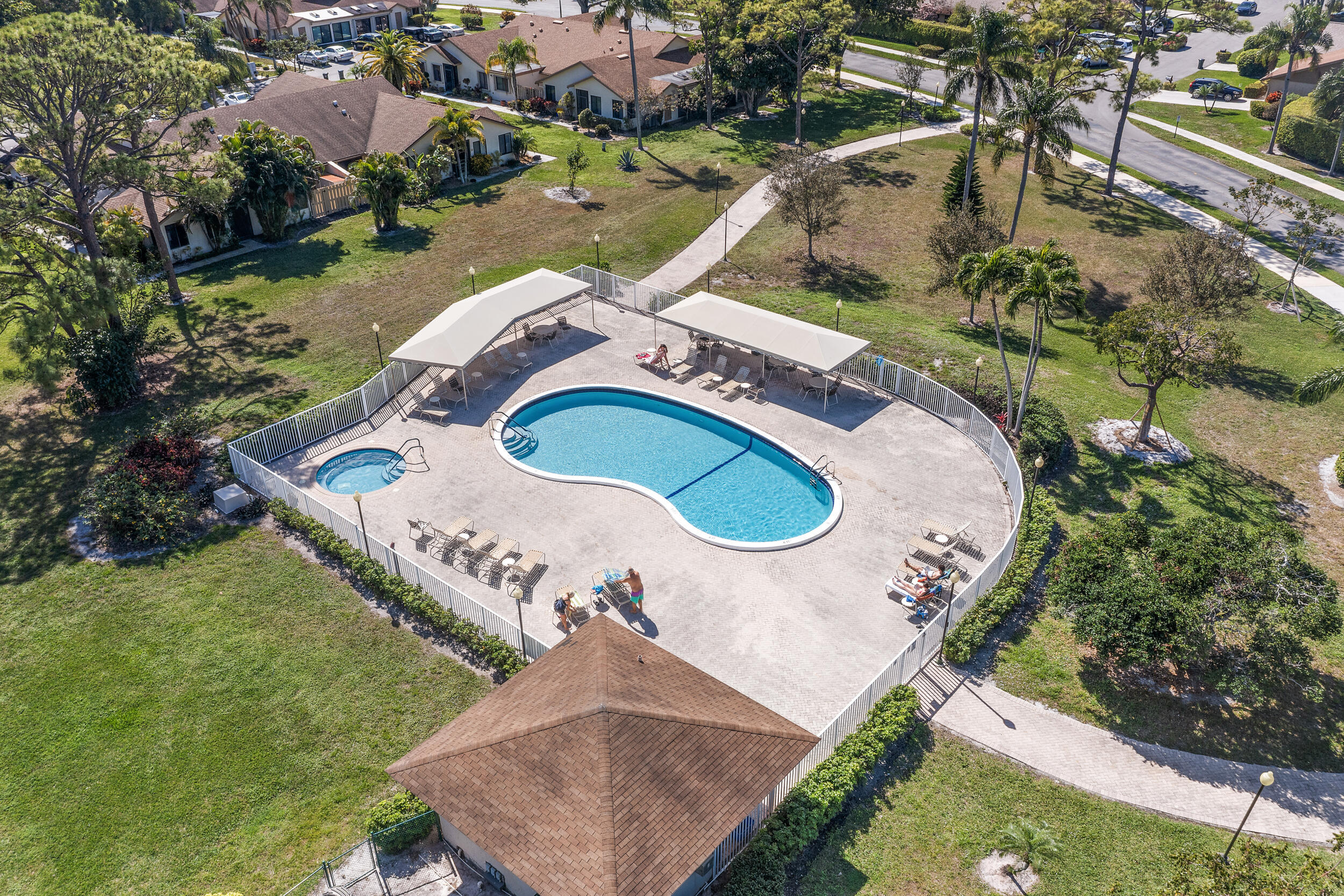 RAINBERRY ESTATES - Residential