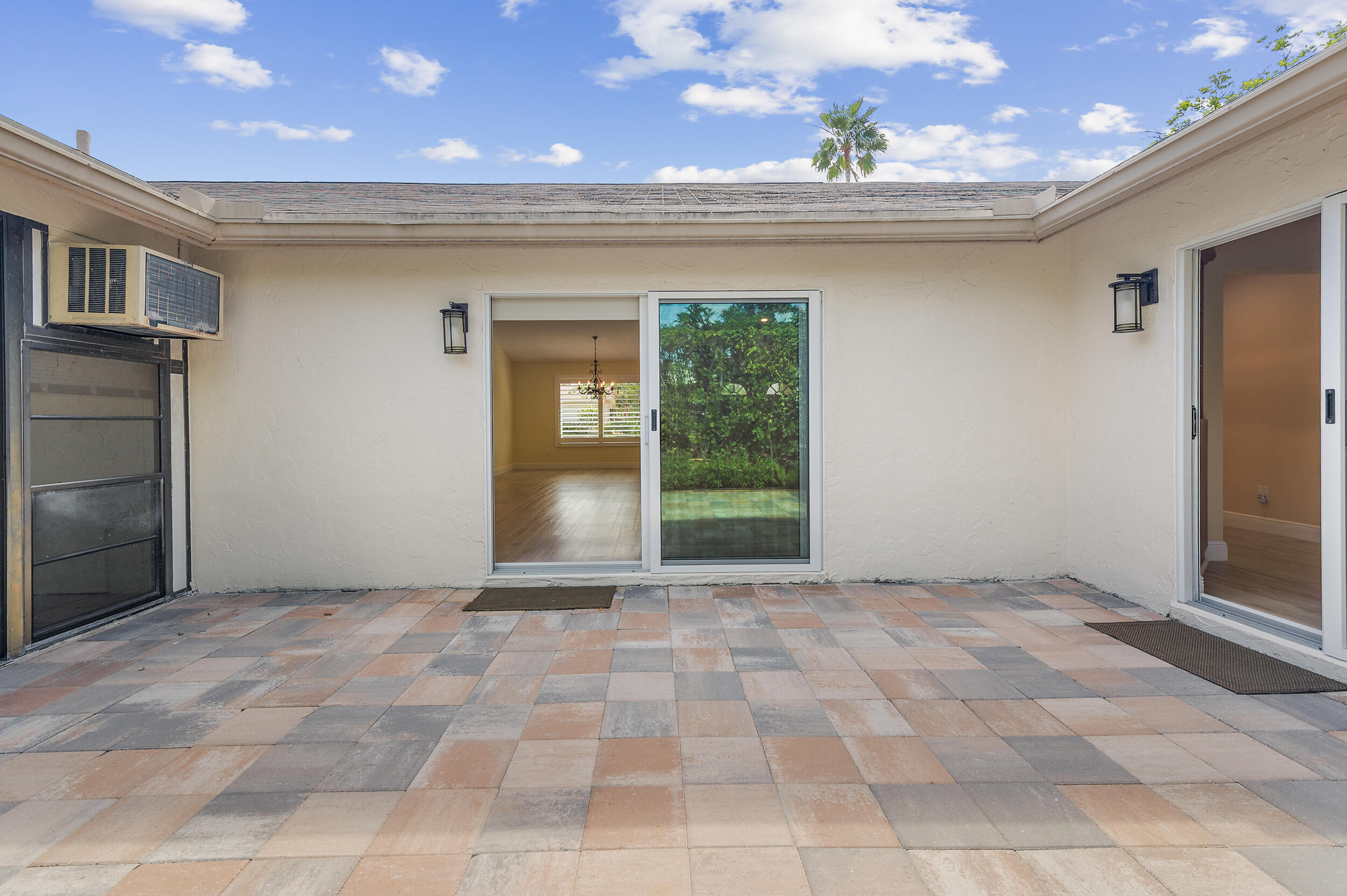 RAINBERRY ESTATES - Residential