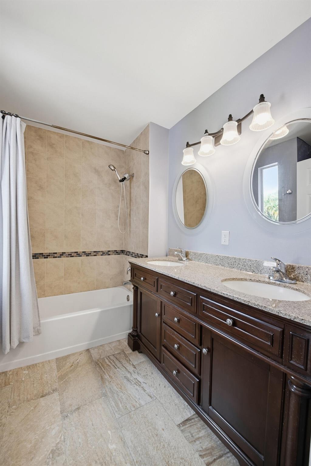 NAUTICA 1 - Residential