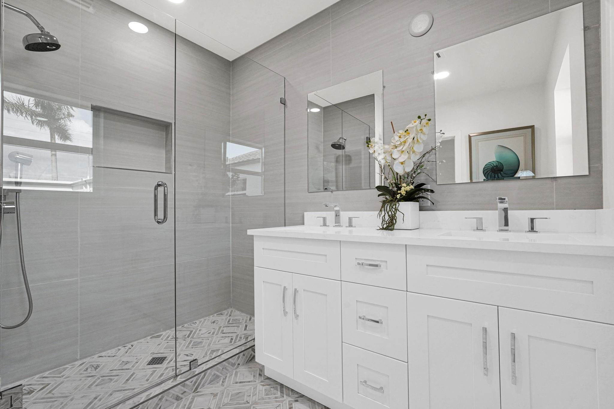 ESTS OF SOUTH PALM BEACH - Residential Lease