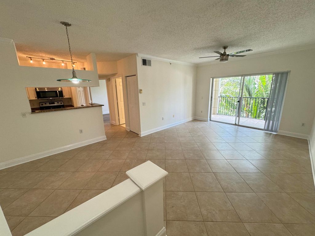 Photo of 3306 Tuscany Way #3306, Boynton Beach, FL 33435 (MLS # R11006977)