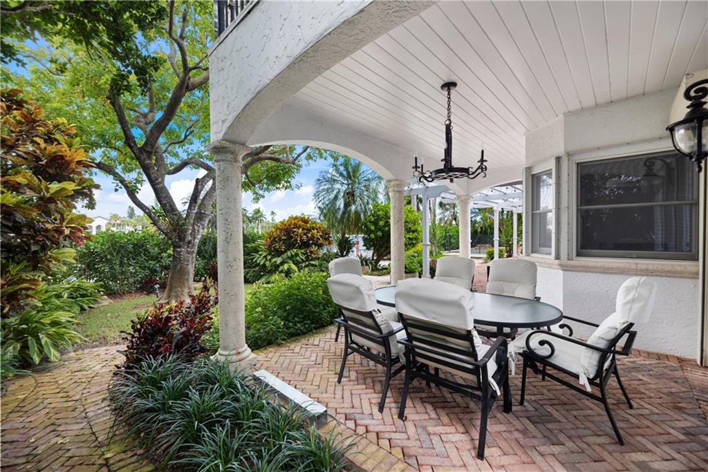 RIO VISTA ISLES - Residential