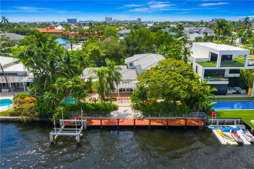 RIO VISTA ISLES - Residential