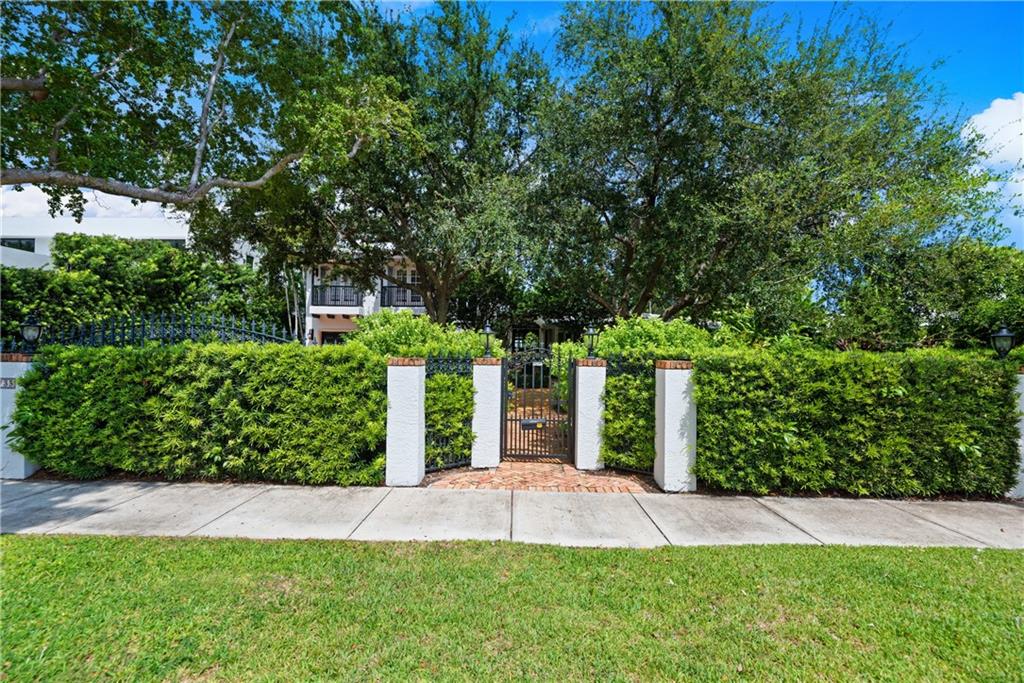 RIO VISTA ISLES - Residential