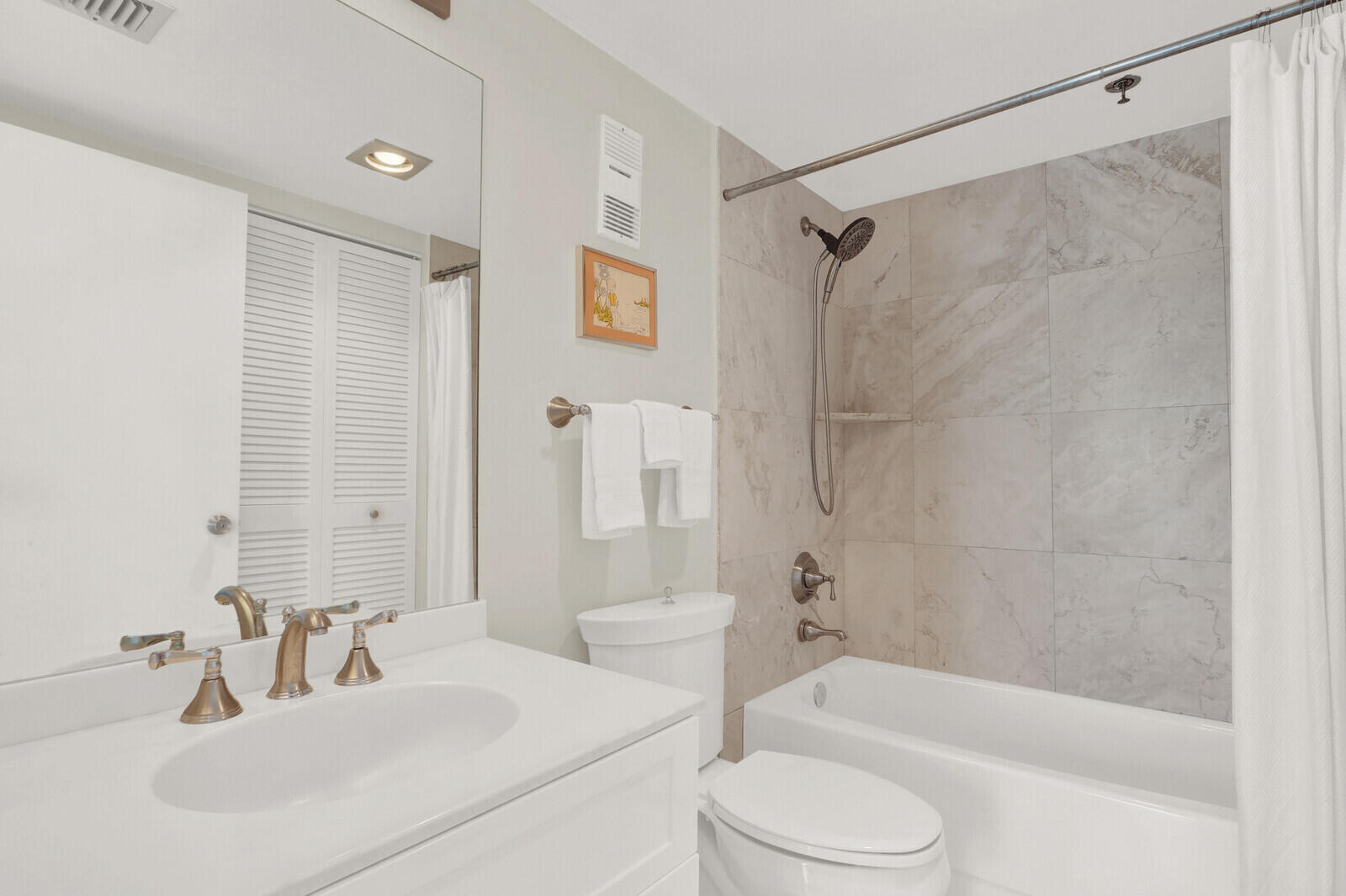 YACHT & RACQUET CLUB OF BOCA RATON CONDO - Residential