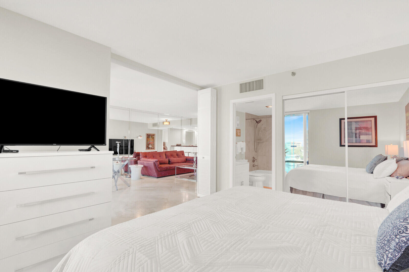 YACHT & RACQUET CLUB OF BOCA RATON CONDO - Residential