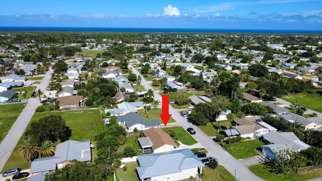 Photo of 7389 SE FLAMINGO Way, Hobe Sound, FL 33455 (MLS # B26080303)
