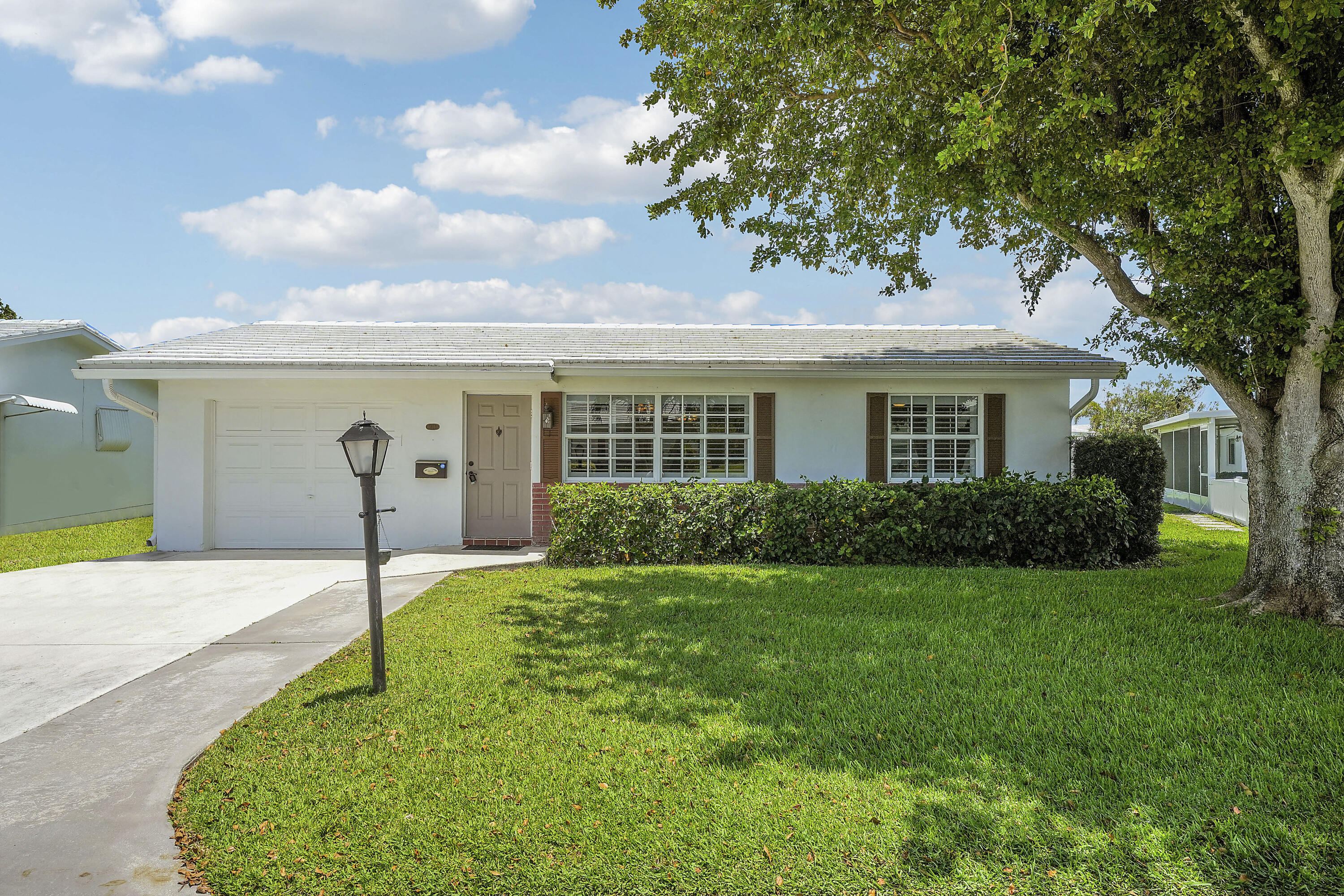 PALM BEACH LEISUREVILLE SEC 5A - Residential