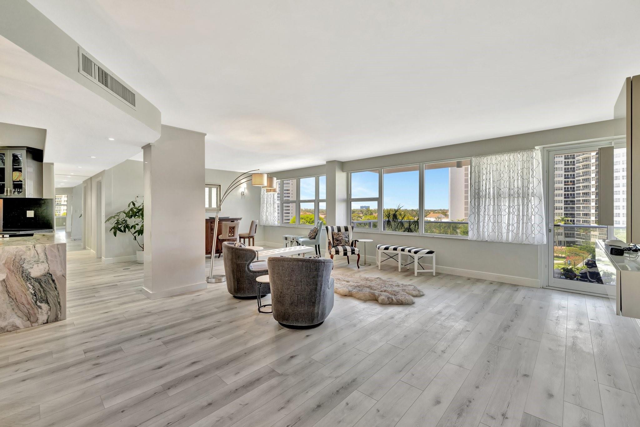 3333 NE 34th St 608