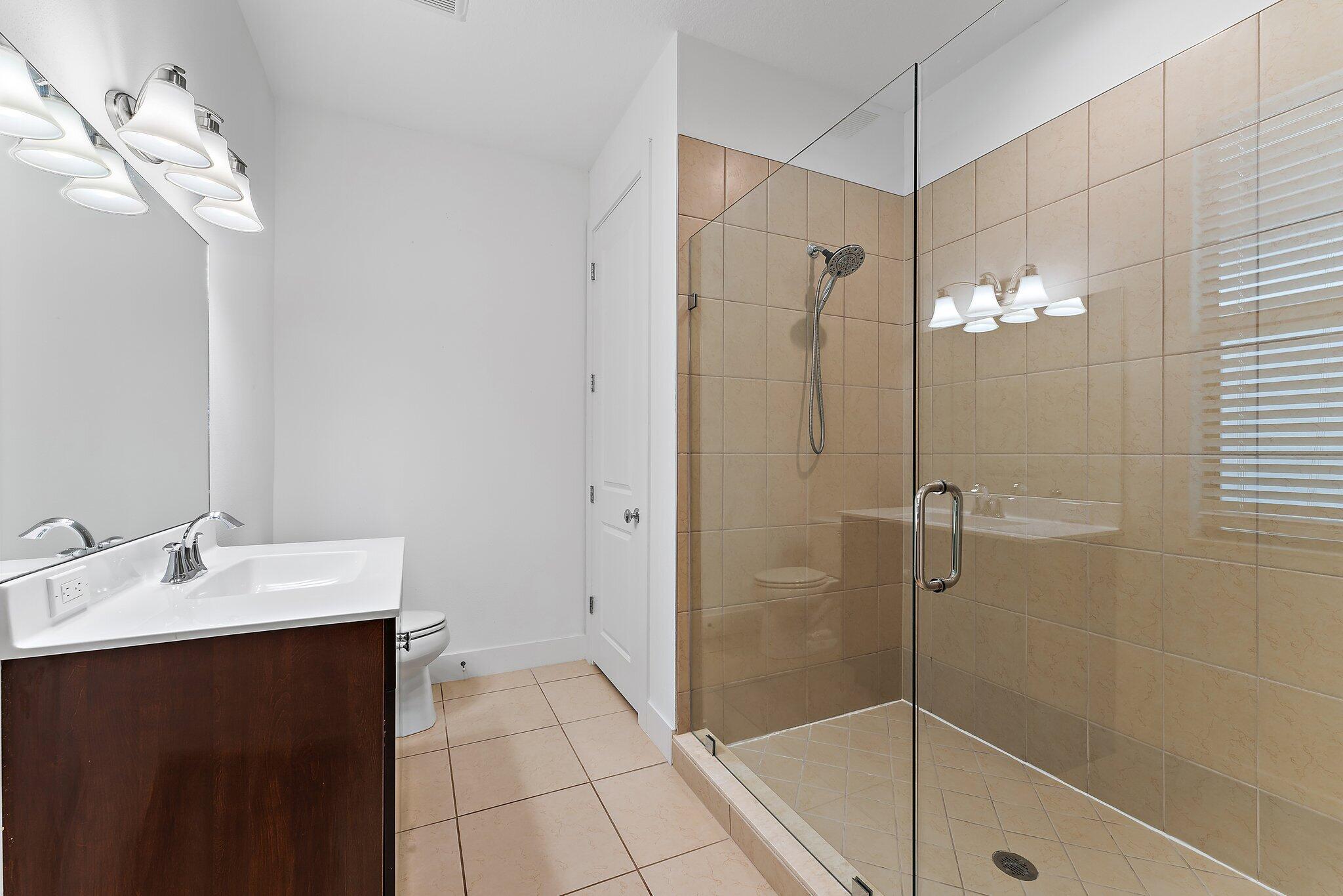 ALTON NEIGHBORHOOD 1 - Residential Lease