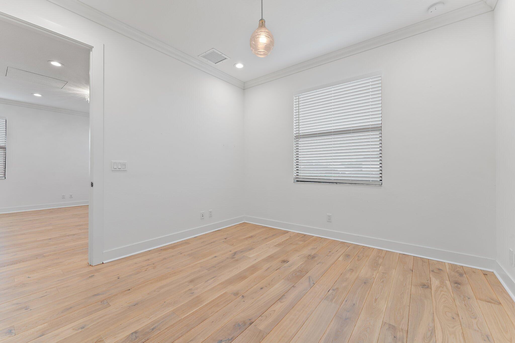 ALTON NEIGHBORHOOD 1 - Residential Lease