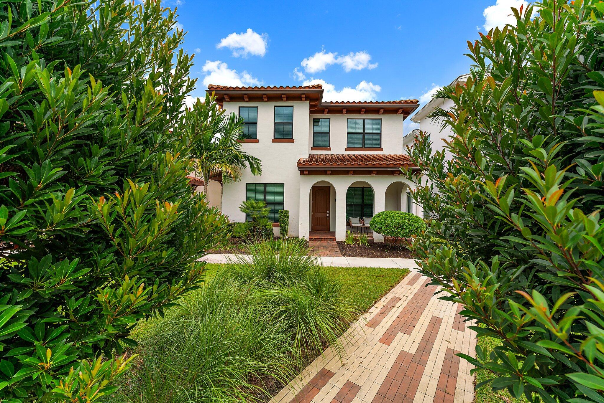 ALTON NEIGHBORHOOD 1 - Residential Lease