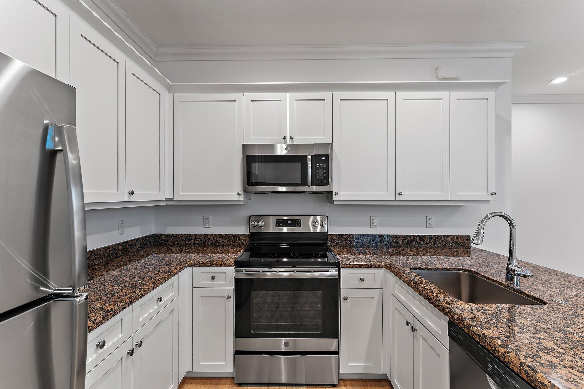 ALTON NEIGHBORHOOD 1 - Residential Lease