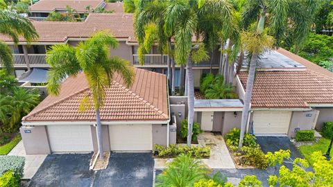 108 Dunwoody Ln 16-89 Hollywood FL 33021