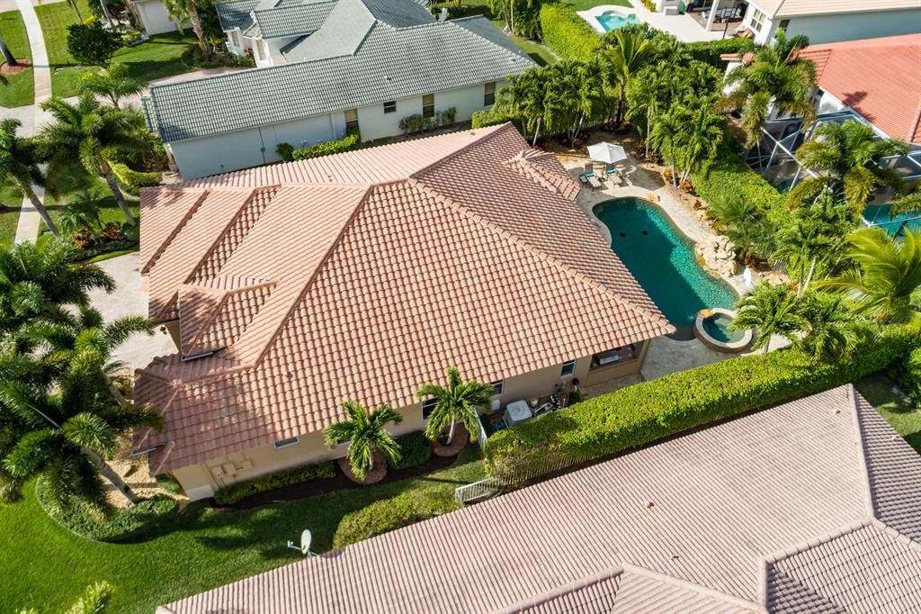 ISLES AT WELLINGTON / Grand Bay - Residential