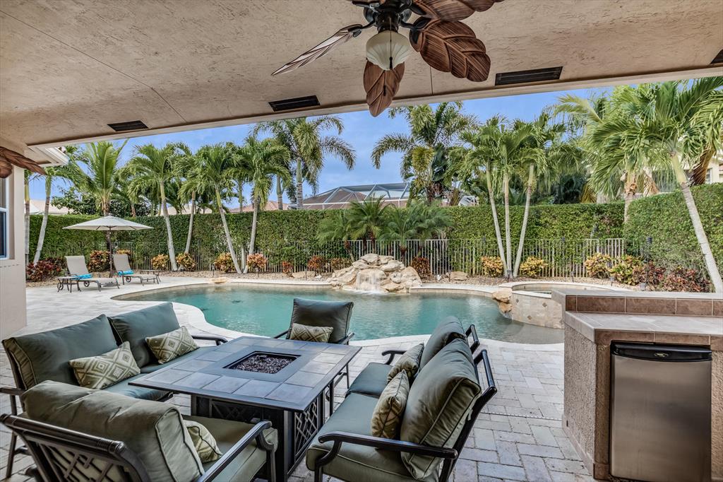 ISLES AT WELLINGTON / Grand Bay - Residential