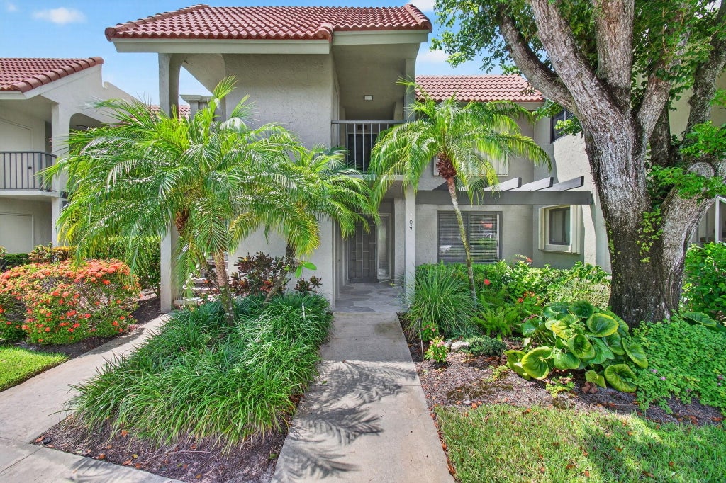 Photo of 5757 Fairway Park Court #104, Boynton Beach, FL 33437 (MLS # R11121091)