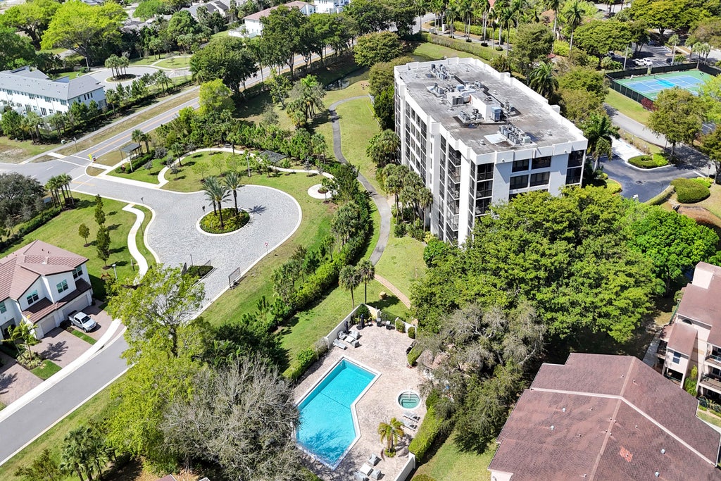 Photo of 5951 WELLESLEY PARK Drive #405, Boca Raton, FL 33433 (MLS # B26069562)
