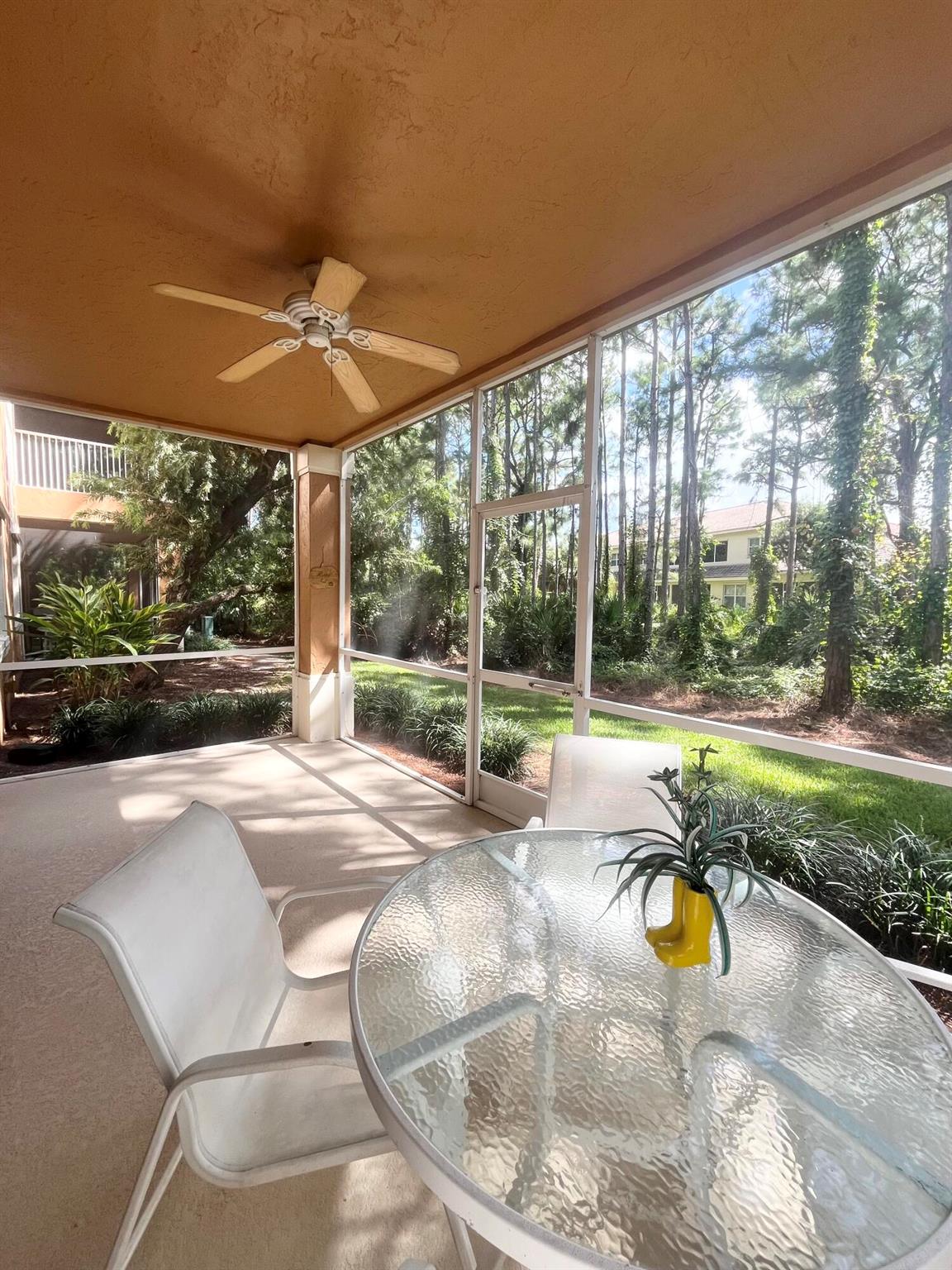 CASTLE PINES CONDOMINIUM - Residential Lease