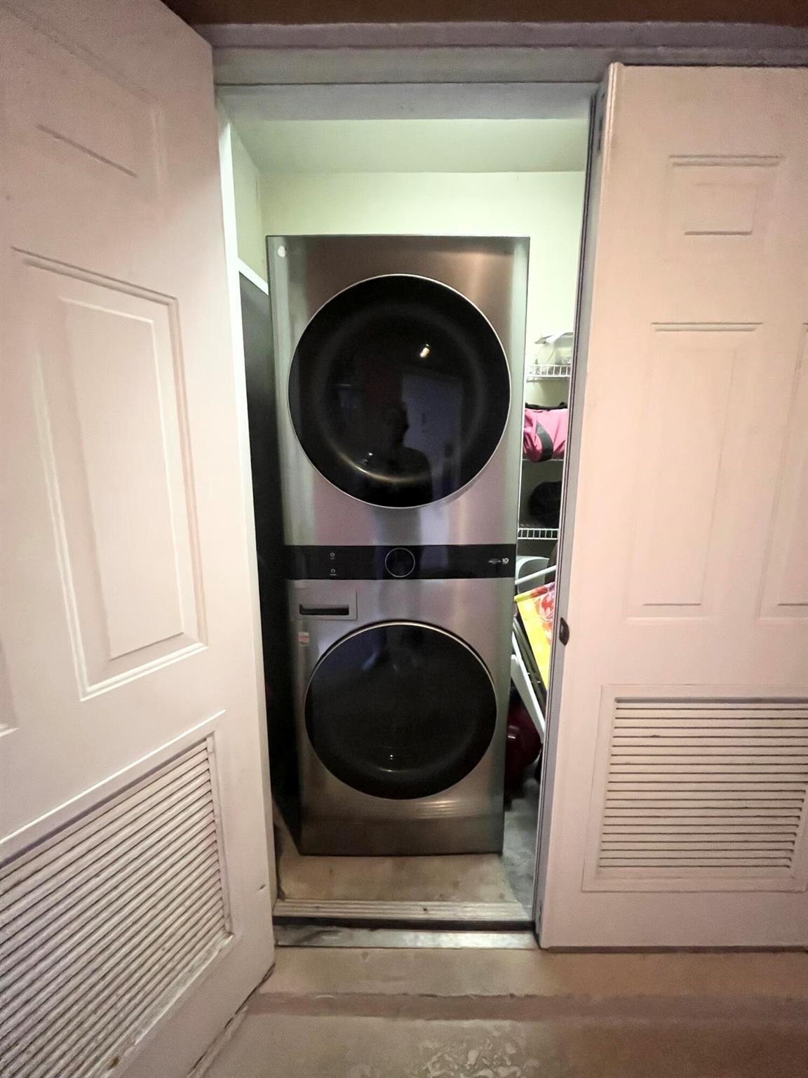 CASTLE PINES CONDOMINIUM - Residential Lease