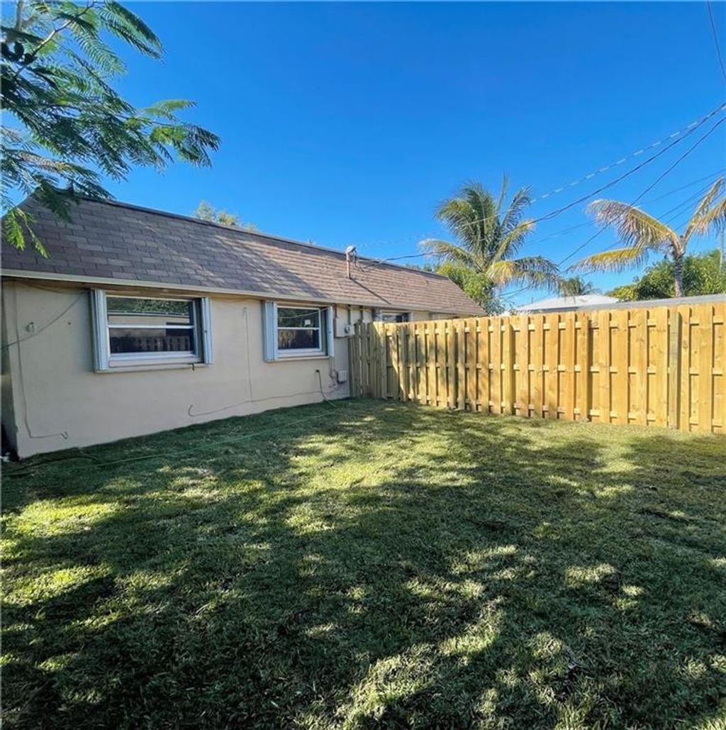 Photo of 1534 NW 3rd Avenue, Fort Lauderdale, FL 33311 (MLS # B26002382)