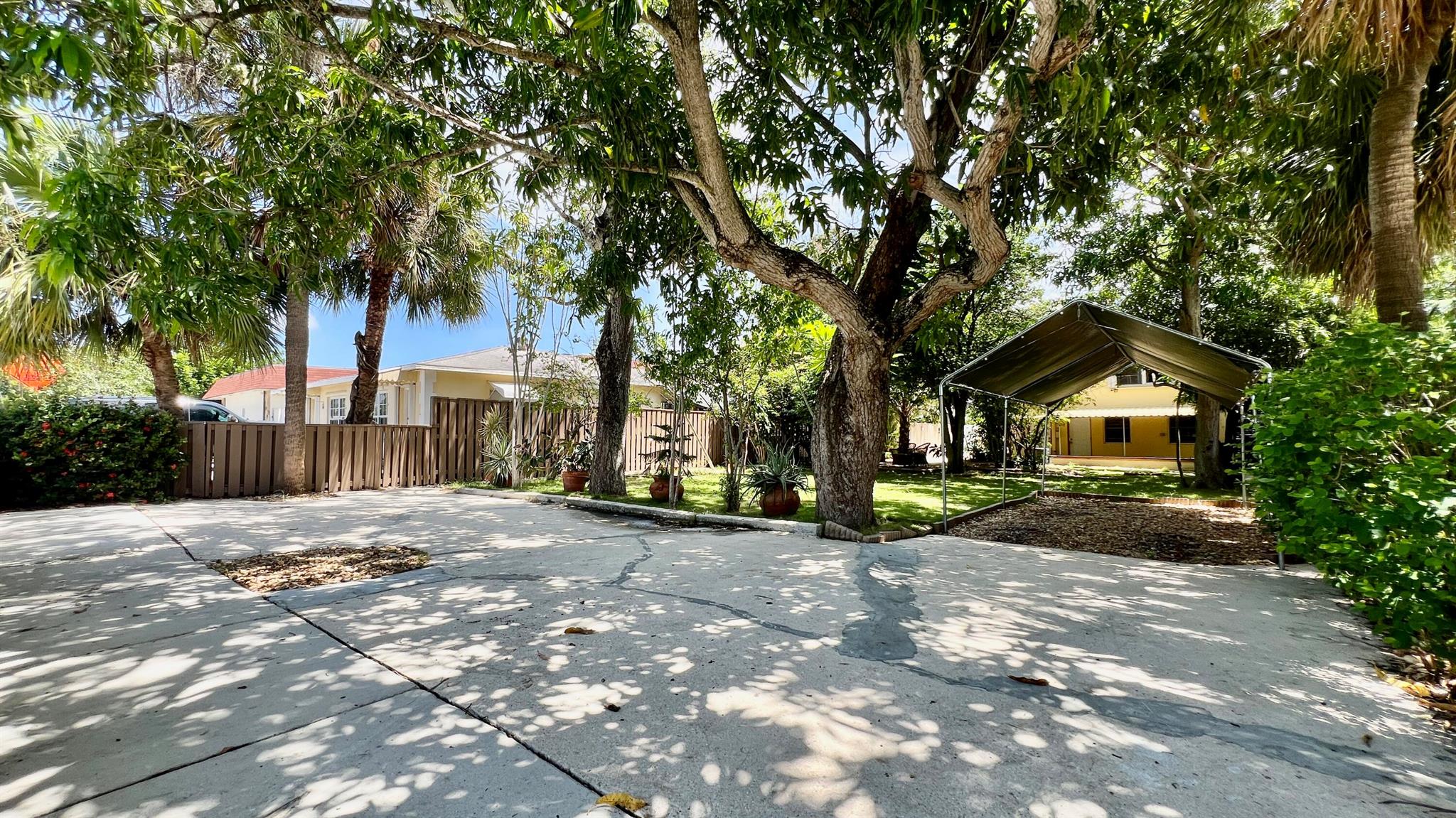 LAKE WORTH TOWN OF ADD 1 - Residential