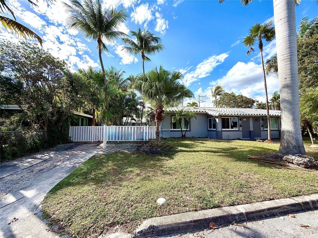 Photo of 1143 NE 16th Terrace, Fort Lauderdale, FL 33304 (MLS # F10549020)