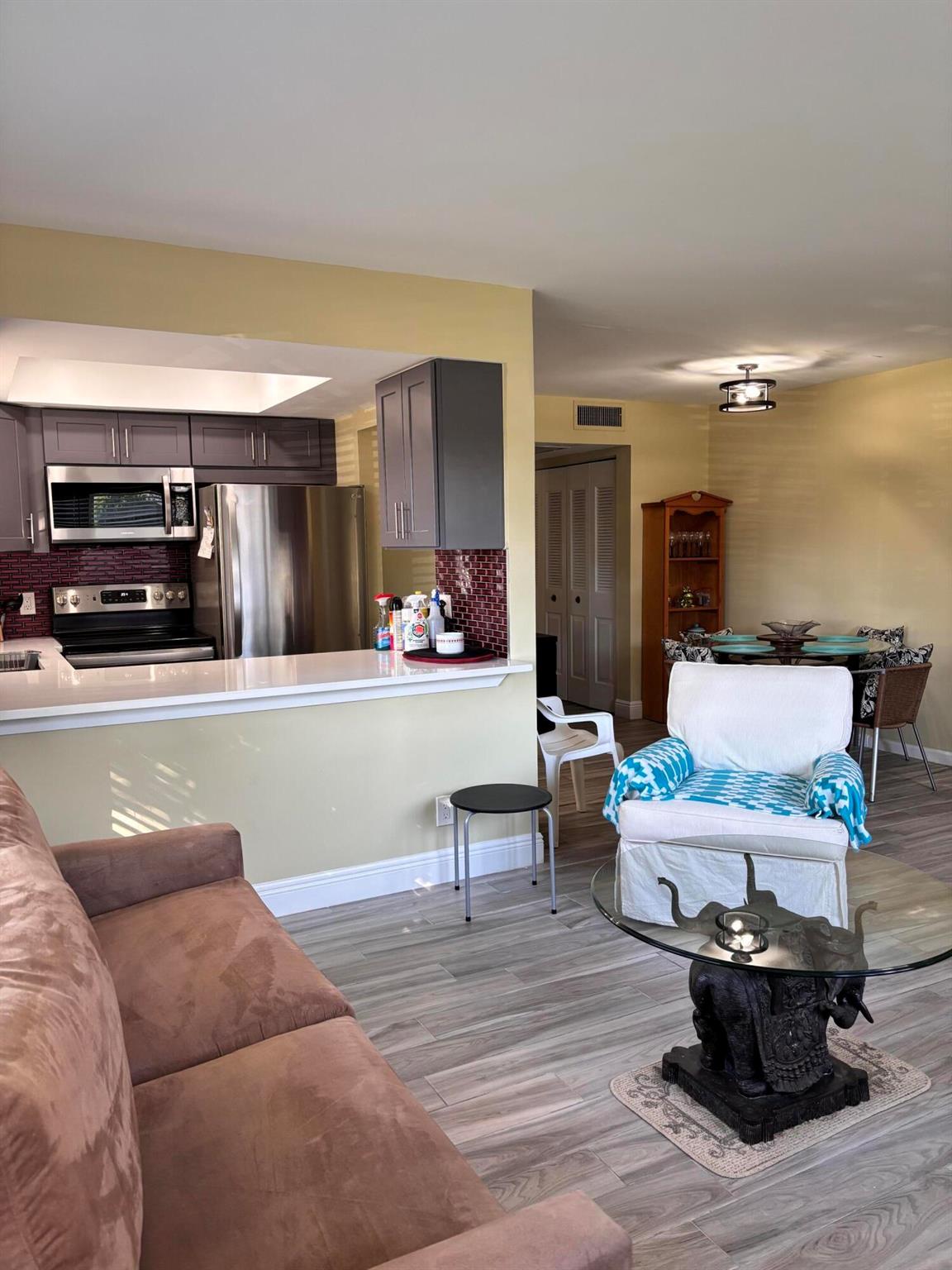 SUSSEX CONDO - Residential Lease