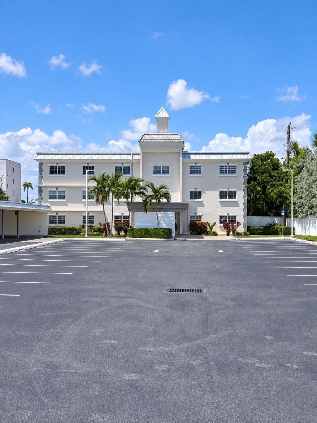Photo of 1439 S OCEAN BLVD #209, Lauderdale By The Sea, FL 33062 (MLS # B26077521)
