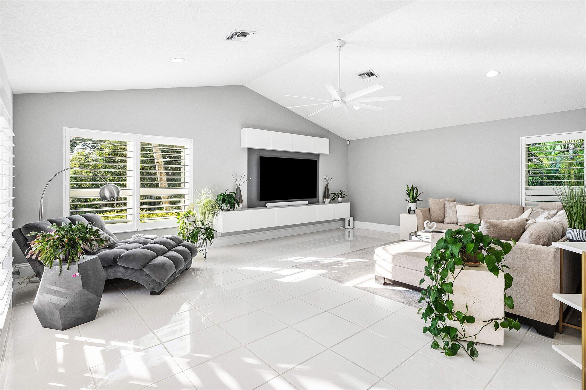 MISSION BAY - Residential Lease