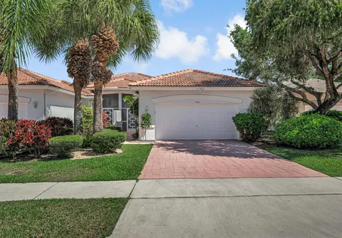 9818 Crescent View Drive S, Boynton Beach, FL MLS: R11083024