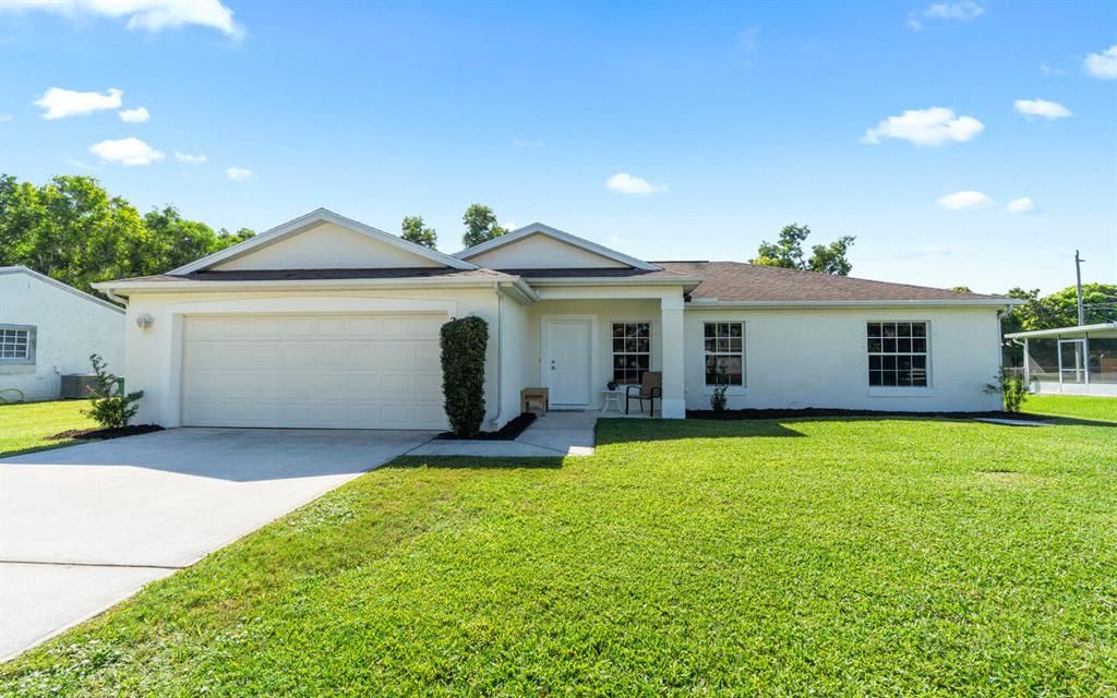 Photo of 2233 SE West Blackwell Drive Dr, Port St Lucie, FL 34953 (MLS # R10745152)