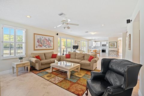 Single Family Residence in Weston FL 3660 Heron Ridge Ln Ln 10.jpg