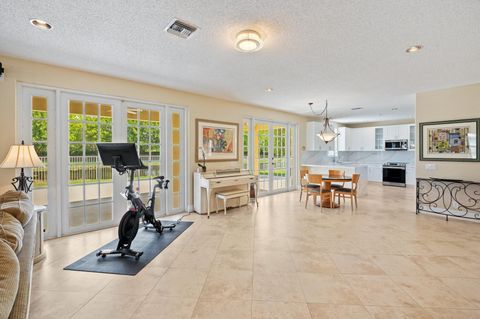 Single Family Residence in Weston FL 3660 Heron Ridge Ln Ln 12.jpg