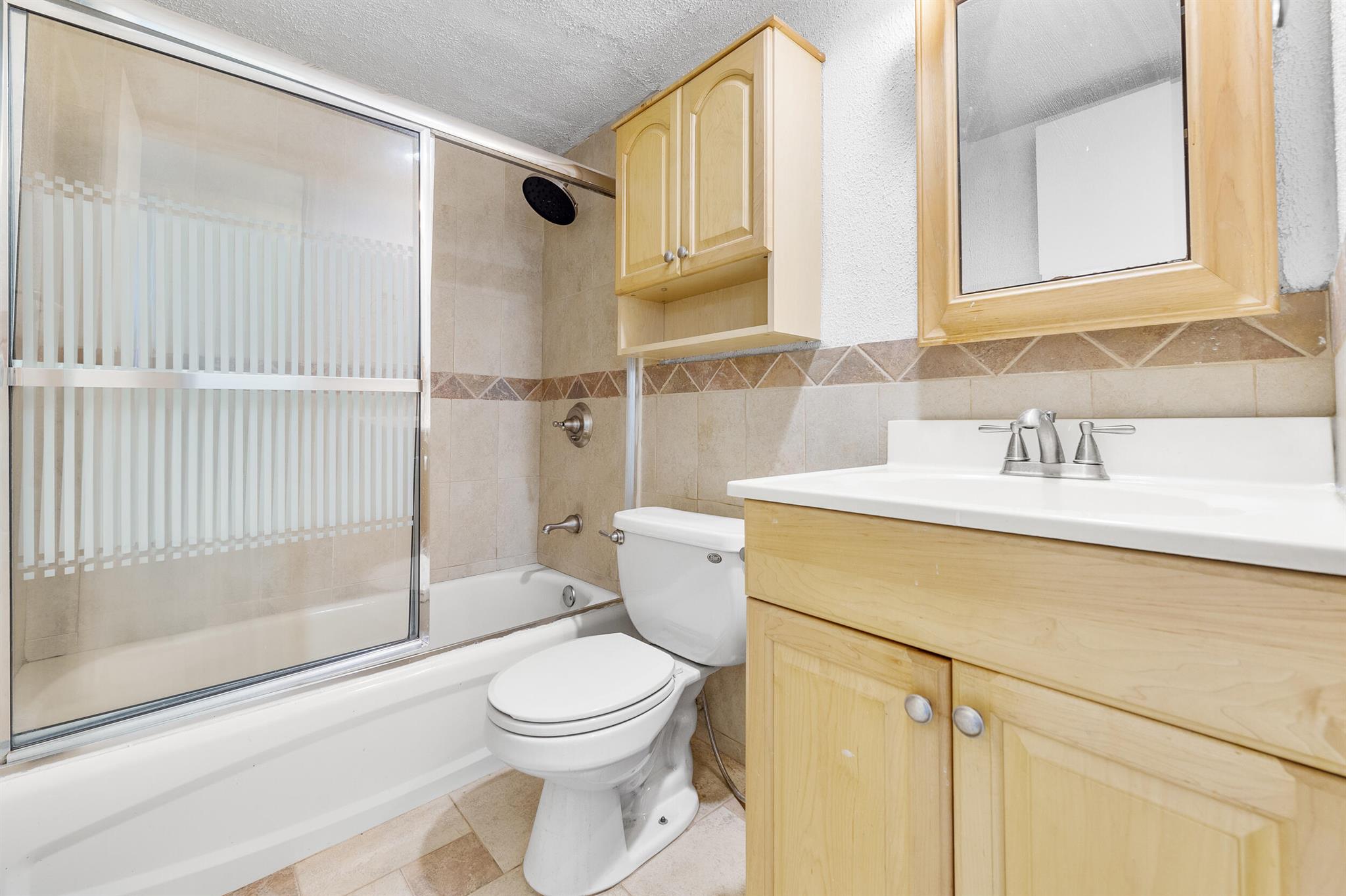 CASA VERANO CONDO - Residential Lease