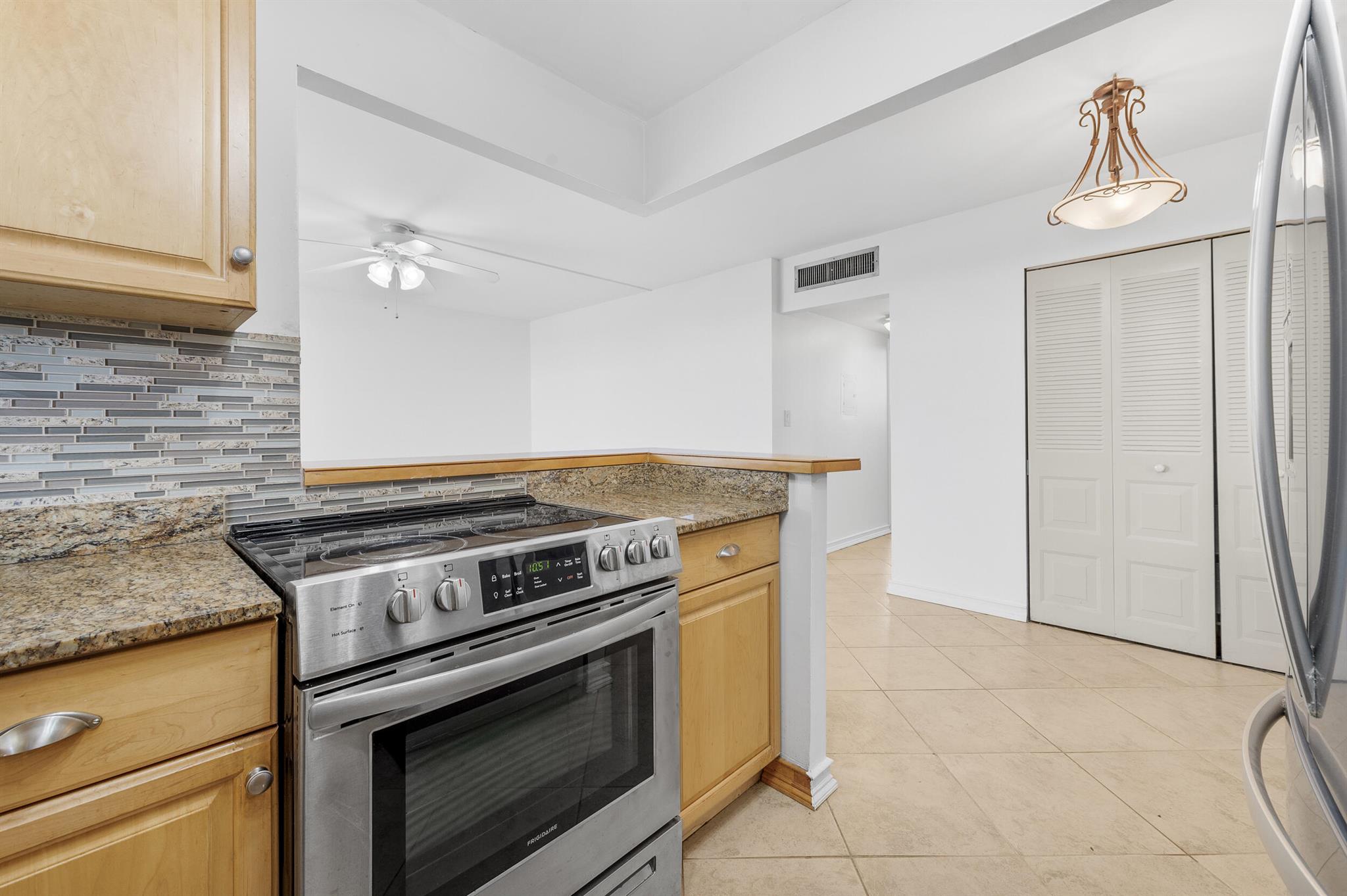 CASA VERANO CONDO - Residential Lease