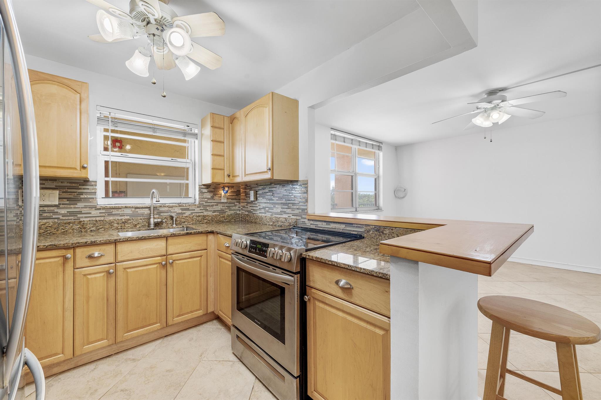 CASA VERANO CONDO - Residential Lease