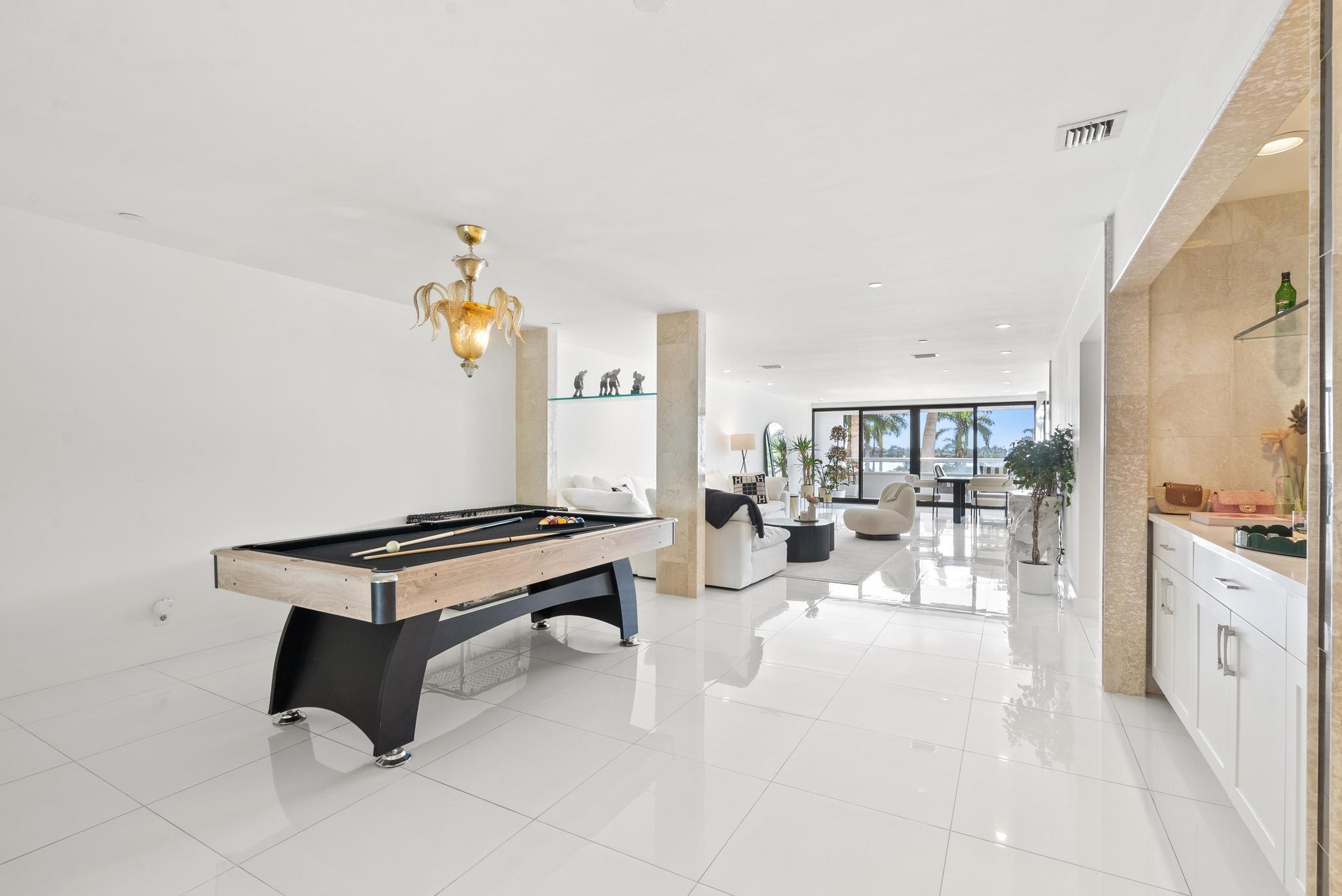 Enjoy effortless luxury in this turnkey townhouse in The Plaza, one of West Palm Beach's premier full-service buildings. This elegant home offers unobstructed Intracoastal views and expansive private terraces from every room, blending indoor and outdoor living. Features include a gourmet kitchen, spacious dining and living areas, and two large bedrooms with terrace access. High-end finishes and a smart floor plan maximize light, space, and comfort throughout.Investment opportunity: Property can transfer with tenant in place through Feb 2026.