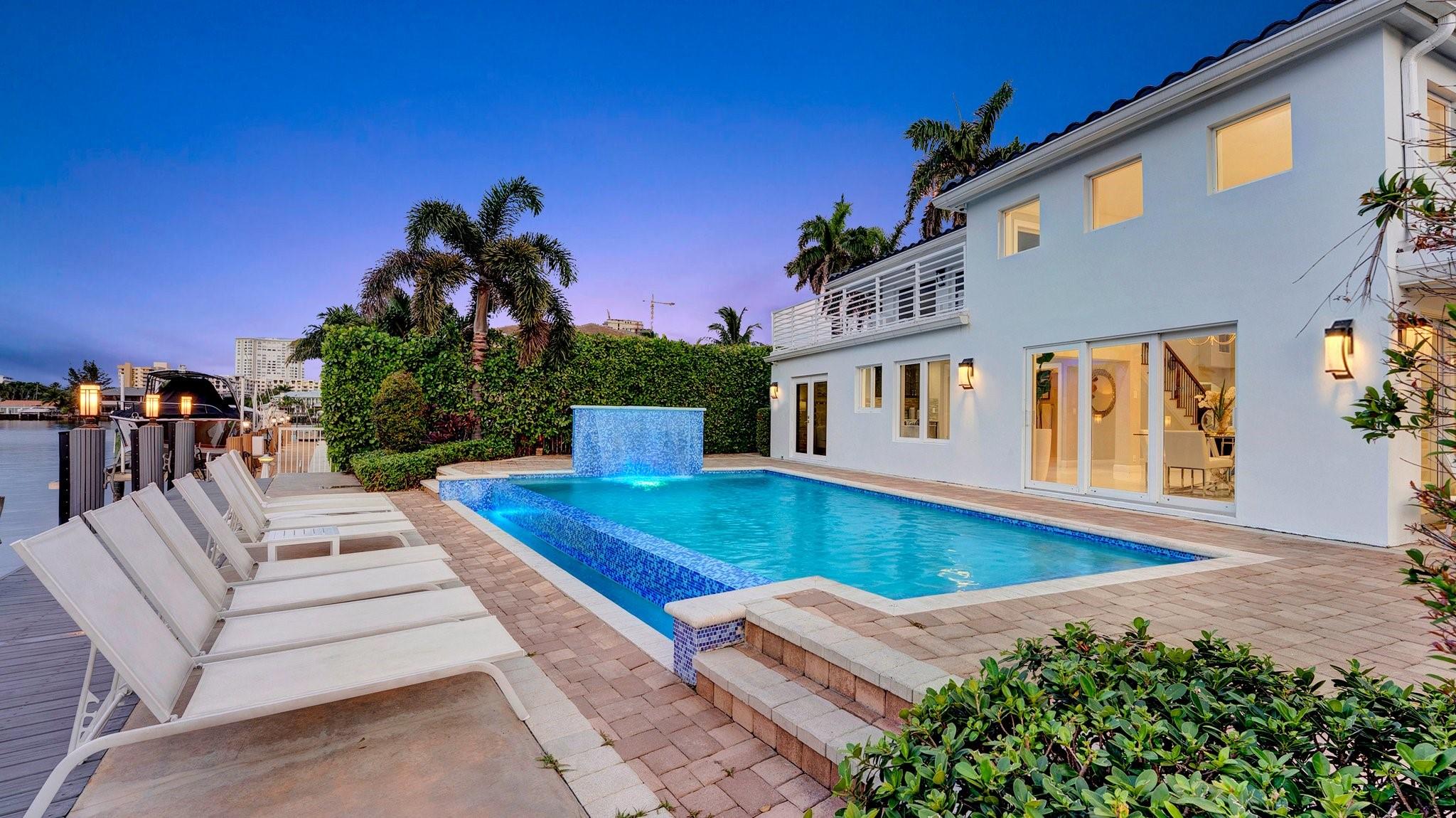 SANTA BARBARA SHORES - Residential