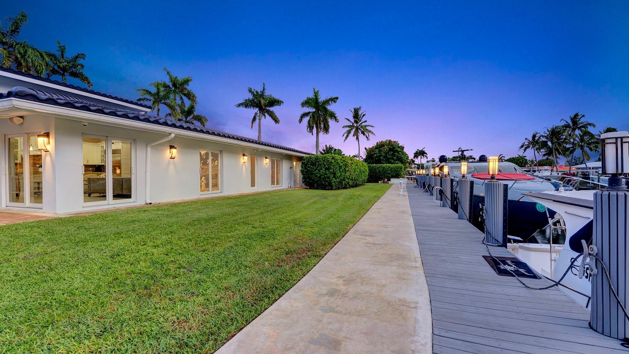 SANTA BARBARA SHORES - Residential