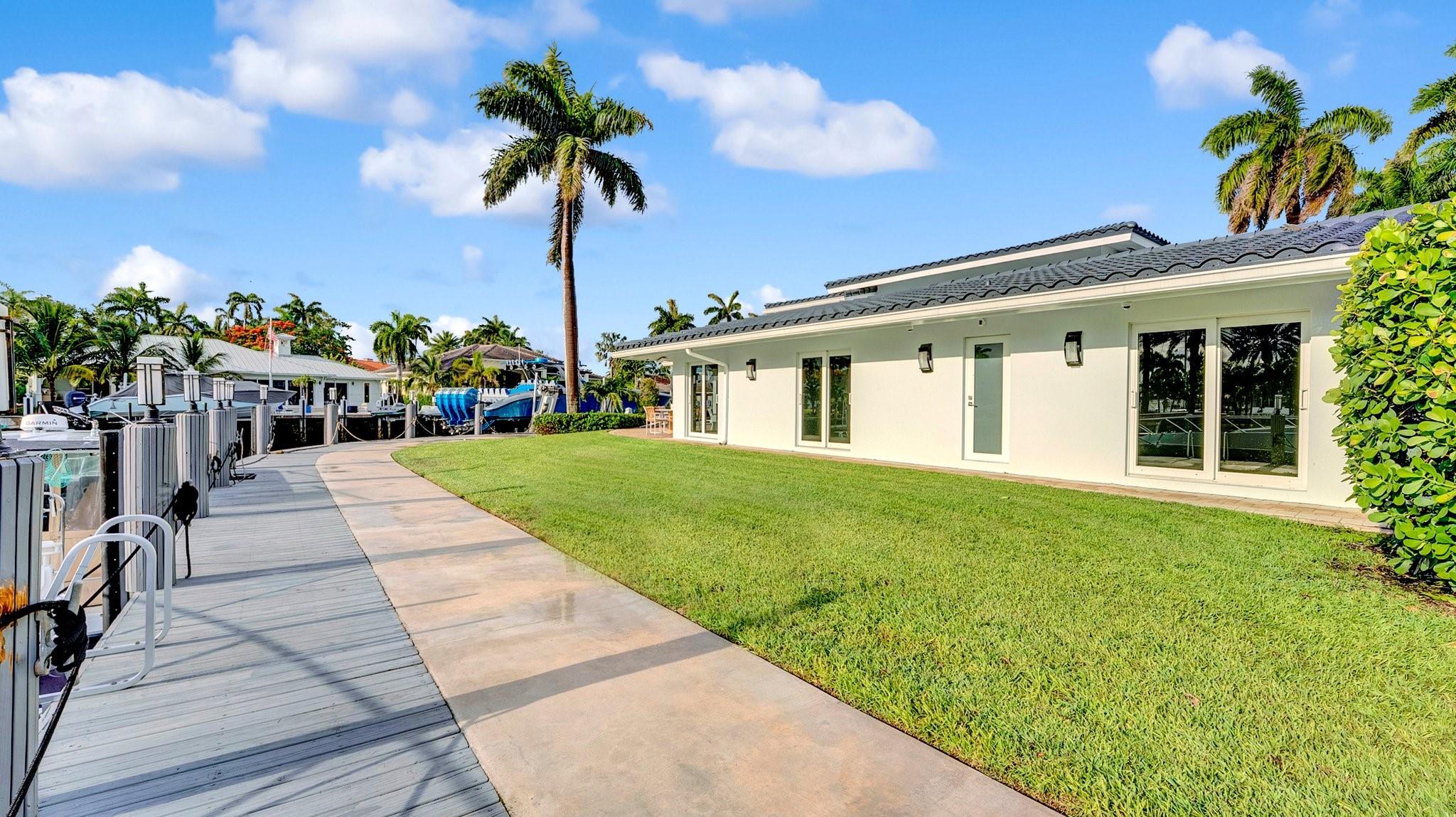SANTA BARBARA SHORES - Residential