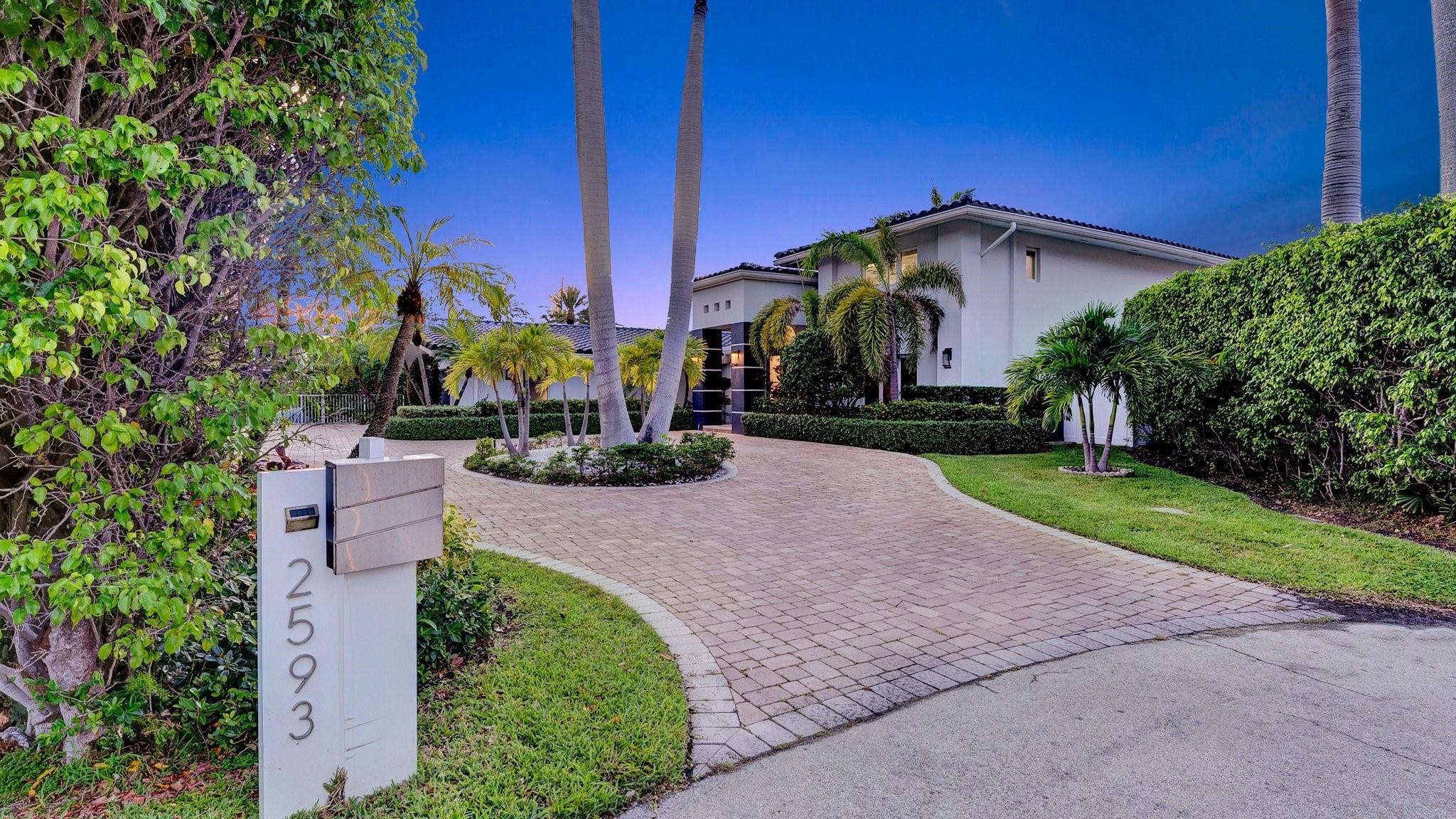 SANTA BARBARA SHORES - Residential