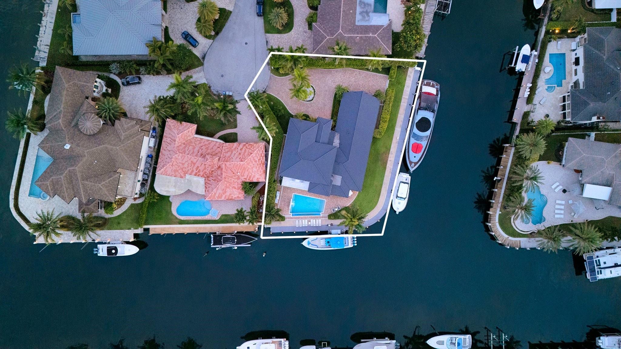 SANTA BARBARA SHORES - Residential