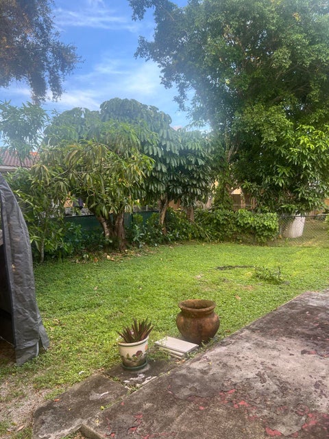 Tiny photo for 8155 NW 39TH Street, Coral Springs, FL 33065 (MLS # B26088978)