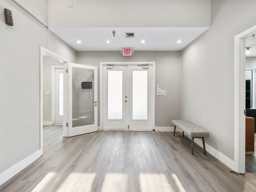 Photo of 515 SW 1st Avenue, Fort Lauderdale, FL (MLS # F10455464)